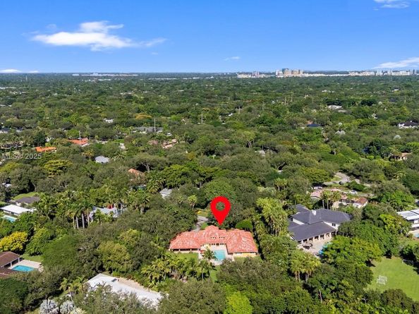 6500 SW 127th St, Pinecrest FL 33156