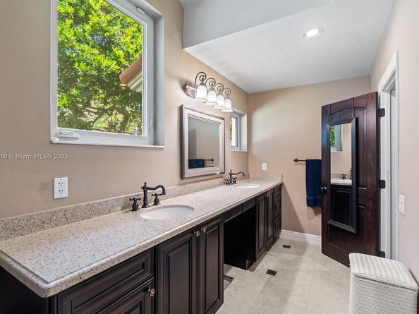 6500 SW 127th St, Pinecrest FL 33156