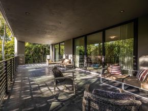 3232 Emathla St, Miami FL 33133