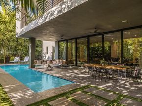 3232 Emathla St, Miami FL 33133