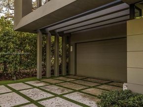 3232 Emathla St, Miami FL 33133