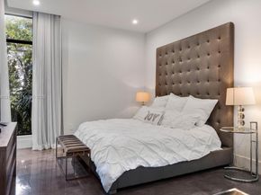 3232 Emathla St, Miami FL 33133