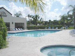 211 Lake Pointe Dr 102, Oakland Park FL 33309