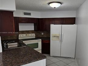 211 Lake Pointe Dr 102, Oakland Park FL 33309