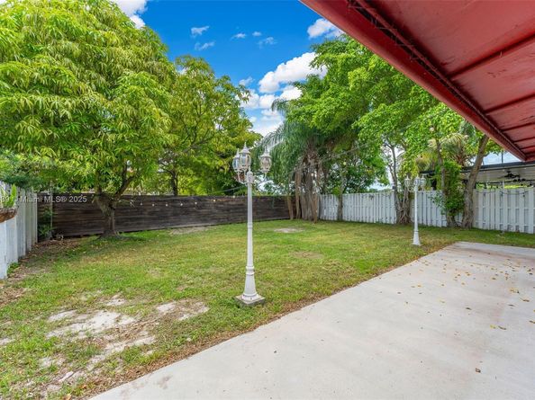 12403 SW 140th St, Miami FL 33186