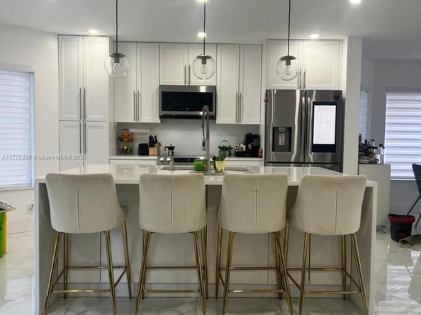 12403 SW 140th St, Miami FL 33186