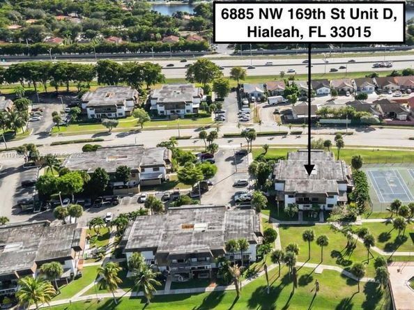6885 NW 169th St 66D, Hialeah FL 33015