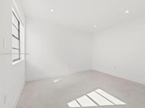 6885 NW 169th St 66D, Hialeah FL 33015