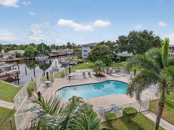 900 SW 12th St 305, Fort Lauderdale FL 33315