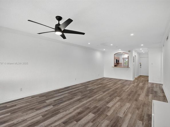 900 SW 12th St 305, Fort Lauderdale FL 33315