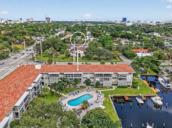 900 SW 12th St 305, Fort Lauderdale FL 33315