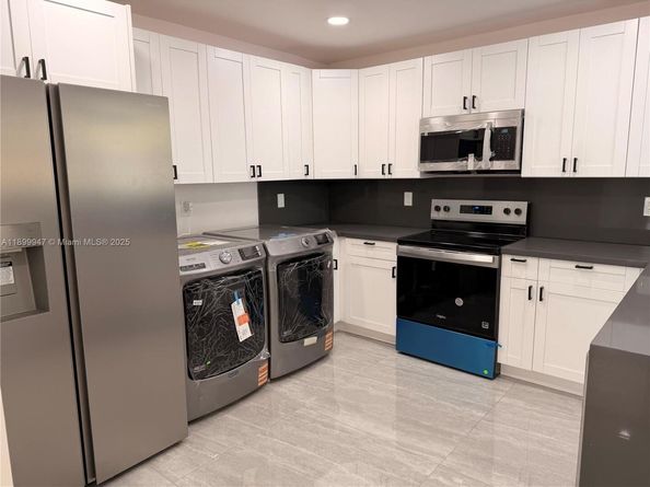 809 NW 12th Ave, Fort Lauderdale FL 33311