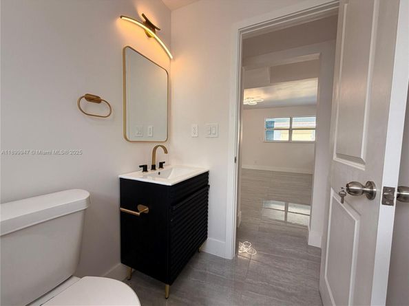809 NW 12th Ave, Fort Lauderdale FL 33311