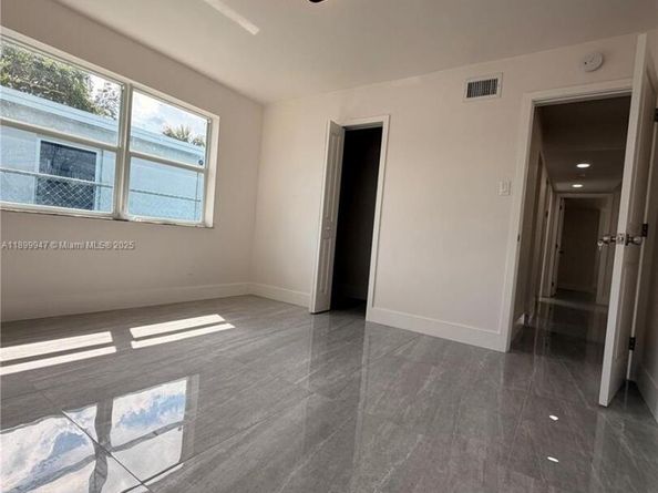 809 NW 12th Ave, Fort Lauderdale FL 33311