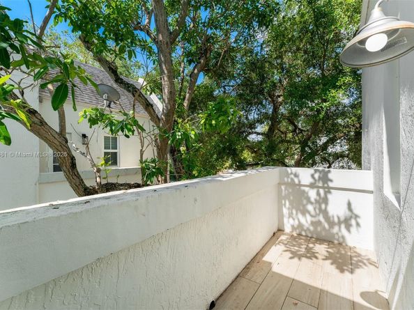 3125 Paola Dr, Miami FL 33133