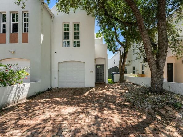 3125 Paola Dr, Miami FL 33133