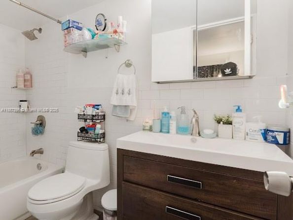 11550 NW 36th St, Coral Springs FL 33065