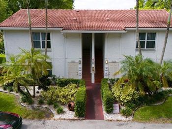 11550 NW 36th St