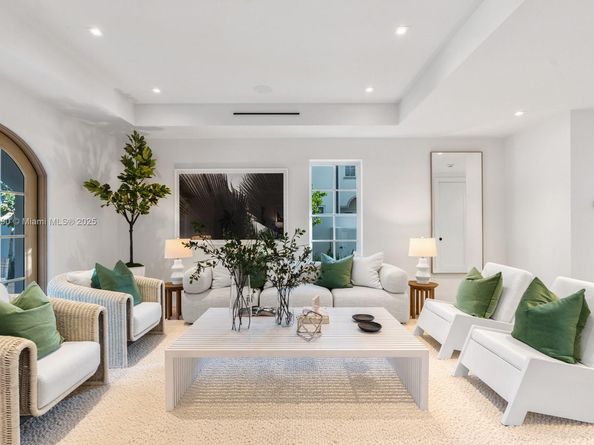 2219 Ibis Isle Road E, Palm Beach FL 33480