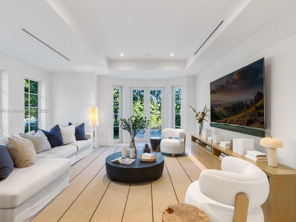 2219 Ibis Isle Road E, Palm Beach FL 33480