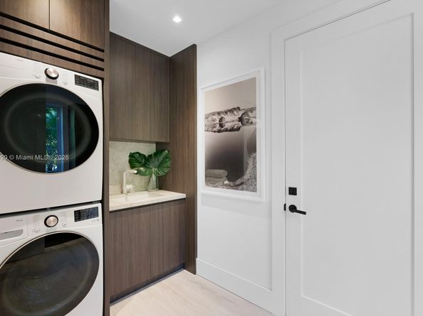 2219 Ibis Isle Road E, Palm Beach FL 33480