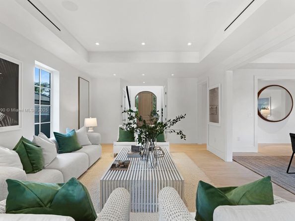 2219 Ibis Isle Road E, Palm Beach FL 33480