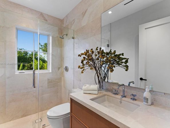 2219 Ibis Isle Road E, Palm Beach FL 33480