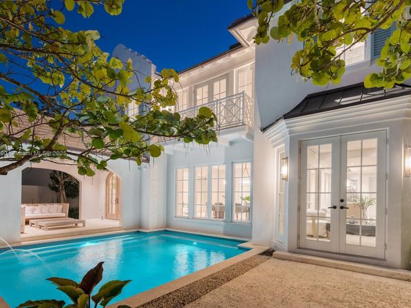 2219 Ibis Isle Road E, Palm Beach FL 33480