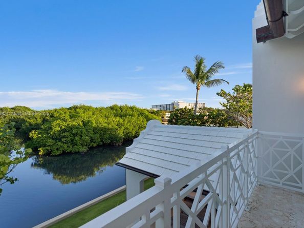 2219 Ibis Isle Road E, Palm Beach FL 33480