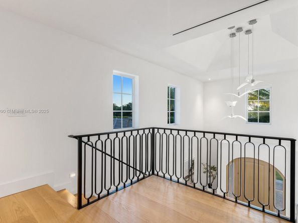 2219 Ibis Isle Road E, Palm Beach FL 33480