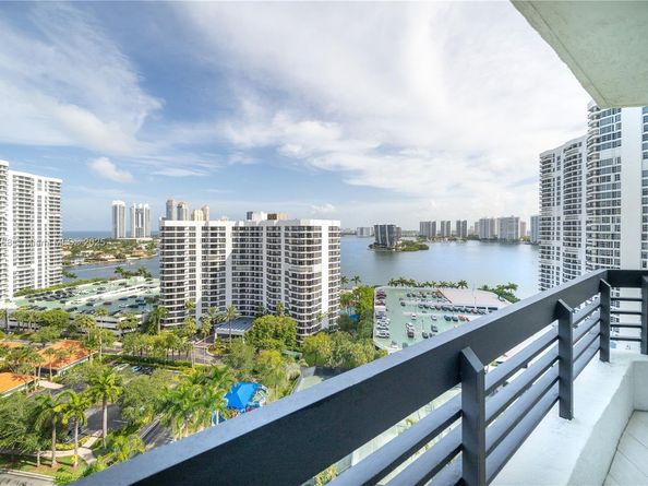 3500 Mystic Pointe Dr 1908, Aventura FL 33180