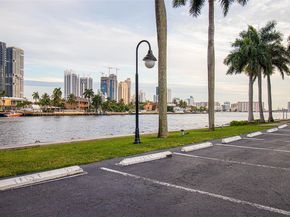 3500 Mystic Pointe Dr 1908, Aventura FL 33180