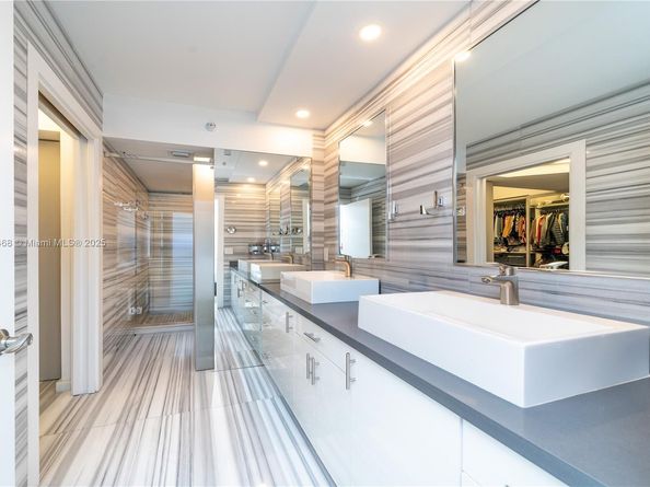 3500 Mystic Pointe Dr 1908, Aventura FL 33180