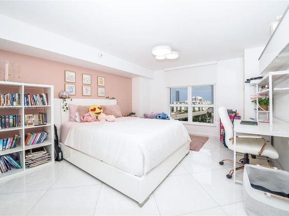 3500 Mystic Pointe Dr 1908, Aventura FL 33180