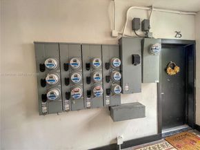 36 NE 65th St, Miami FL 33138