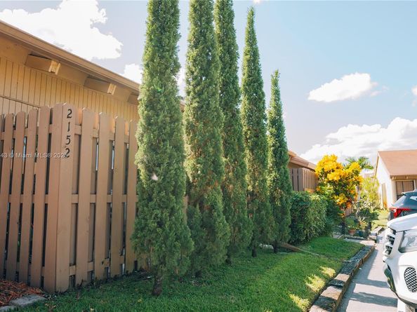 2152 SW 81st Way TOWNHOUSE, Davie FL 33324