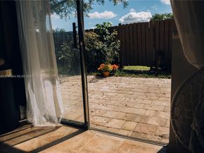 2152 SW 81st Way TOWNHOUSE, Davie FL 33324