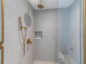 2678 Tigertail 1603, Miami FL 33133
