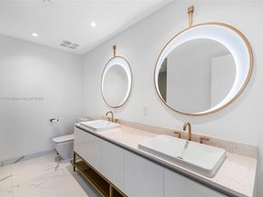 2678 Tigertail 1603, Miami FL 33133