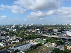 185 SW 7th St 2202, Miami FL 33130