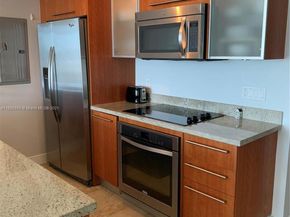 185 SW 7th St 2202, Miami FL 33130