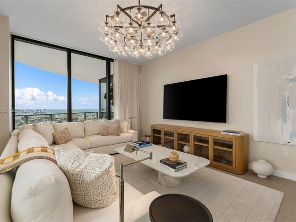 500 Alton Rd 2105, Miami Beach FL 33139