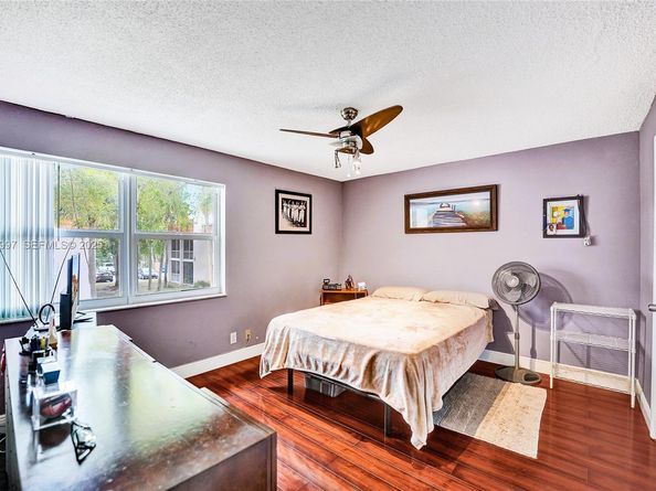 7610 Stirling Rd 207C, Davie FL 33024