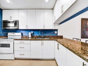 7610 Stirling Rd 207C, Davie FL 33024