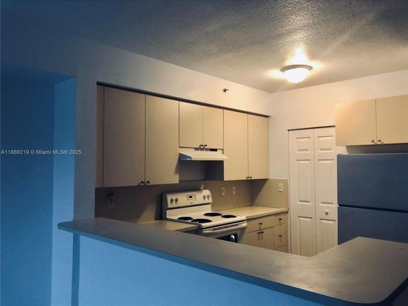 11060 SW 196th St 601, Cutler Bay FL 33157
