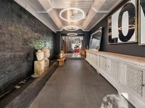 2440 N Shore Ter, Miami Beach FL 33141