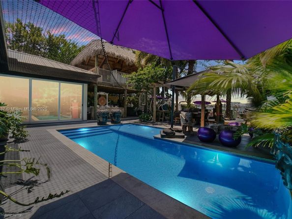 2440 N Shore Ter, Miami Beach FL 33141