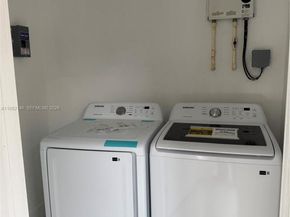 20819 NW 41st Ave Rd, Miami Gardens FL 33055