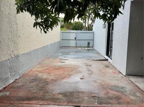 20819 NW 41st Ave Rd, Miami Gardens FL 33055