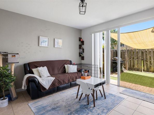 1074 NE 41st Pl, Homestead FL 33033